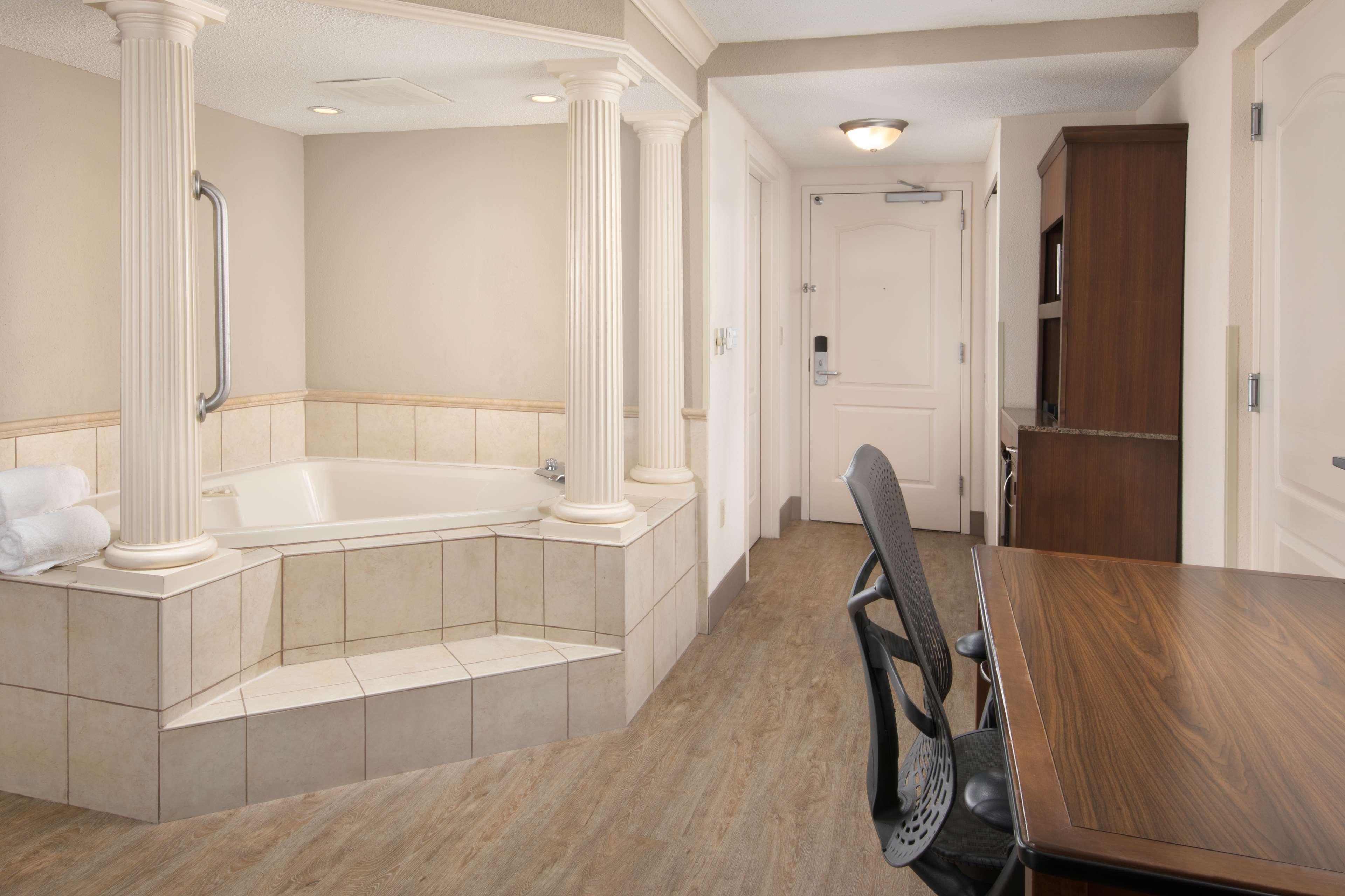 Hilton Garden Inn Chattanooga/Hamilton Place Екстериор снимка